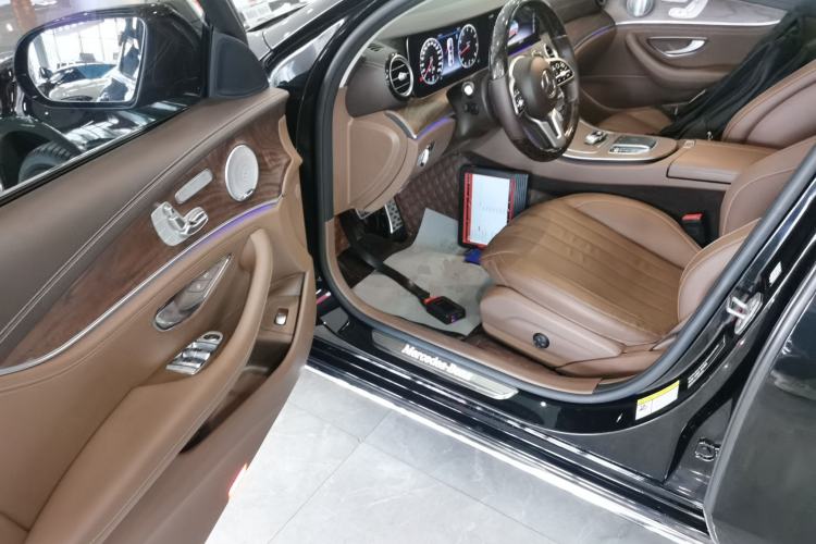 Used Mercedes-Benz E-Class 2020 Restyled E 300 L Exclusive Edition Driver Seat