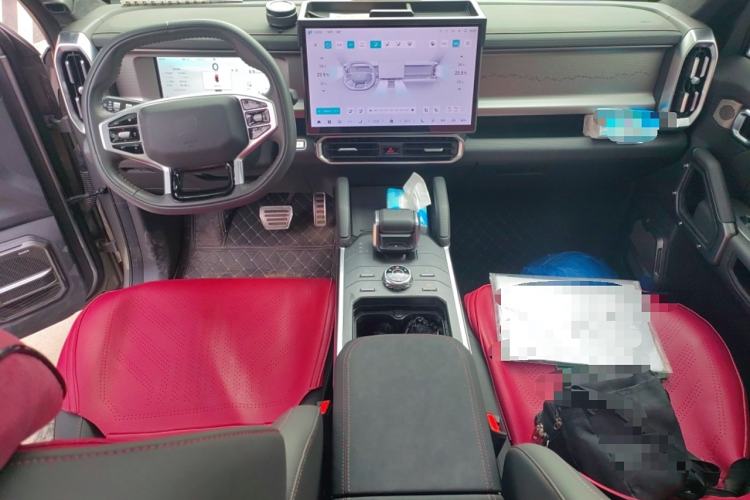 Used JETOUR Traveler 2024 2.0T All-Wheel-Drive Silver Dragon Wings Center Console