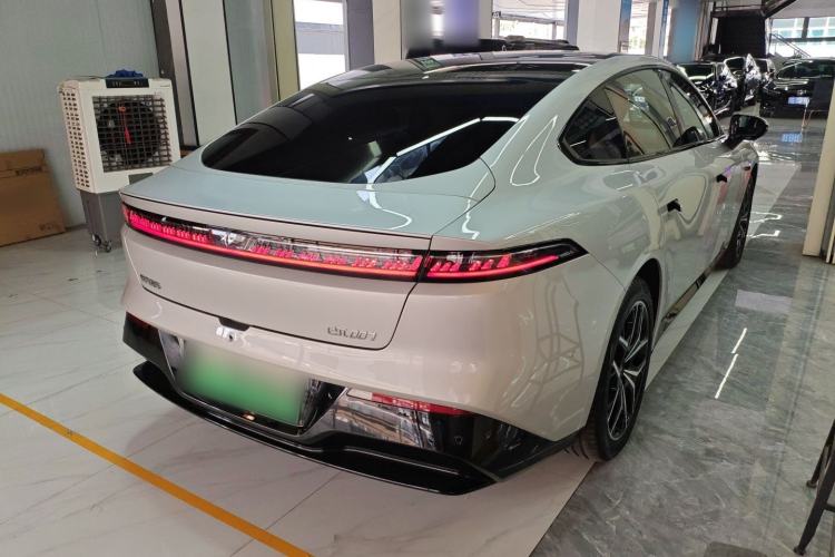 Used Dongfeng eπ eπ007 2025 Model Pure-Electric 565 All-Wheel-Drive Max Leading Edition