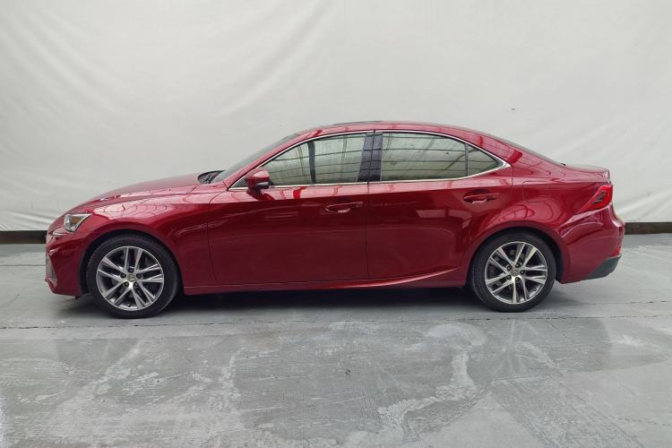 Used Lexus IS 2017 300 Leading Edition