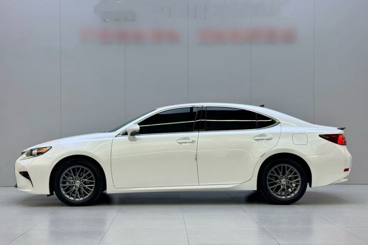 Used Lexus ES 2017 200 30th Anniversary Edition