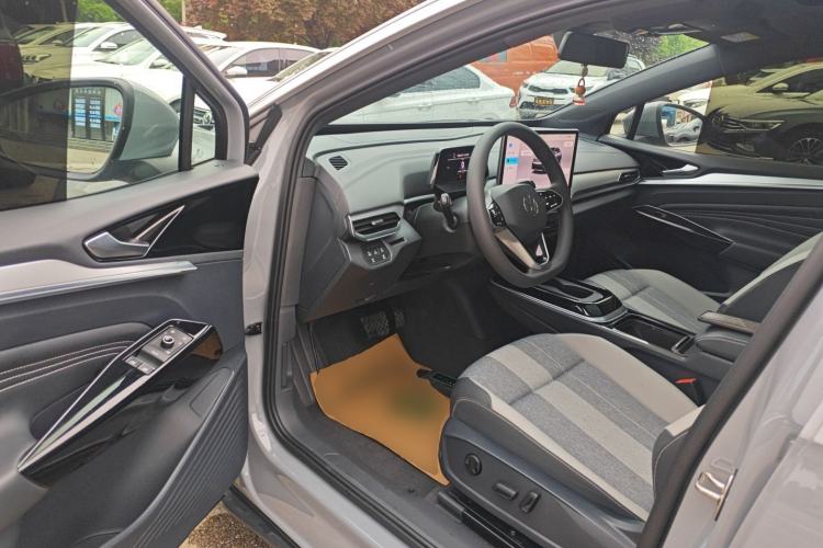 Used Volkswagen ID.4 CROZZ 2025 Pure Edition
