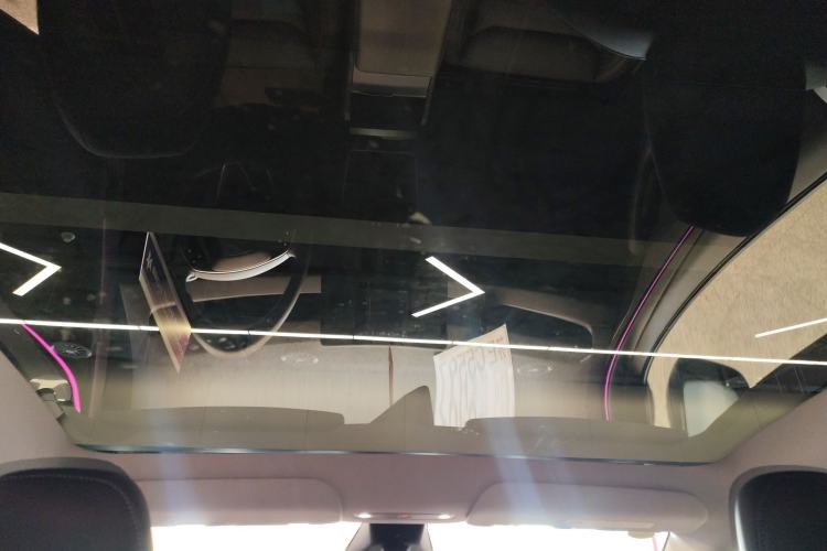 Used Tesla Model Y 2025 Long-Range All-Wheel-Drive Version