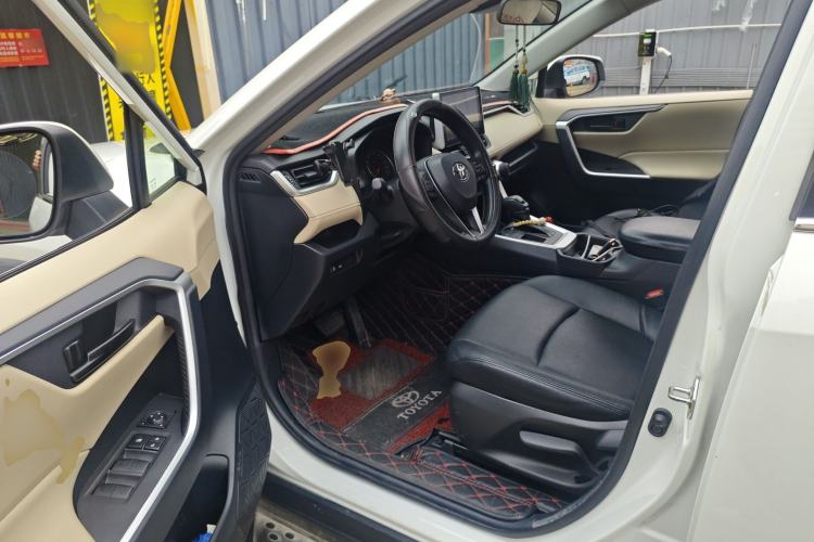 Used Toyota RAV4 2020 2.0L CVT Two-Wheel Drive Urban Edition