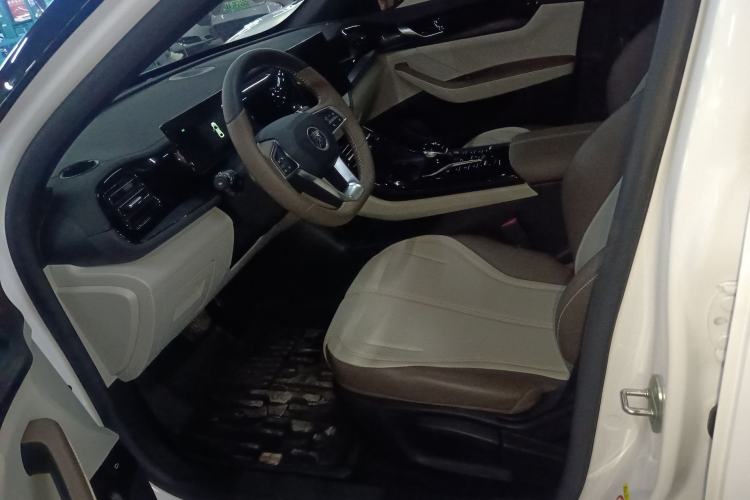 Used BYD Qin PLUS 2024 HONOR Edition DM-i 55KM Leading Model Left Front Seat