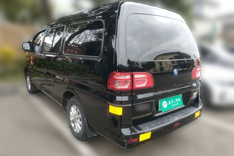 Used FORTHING Lingzhi M5 2022 Standard Version Base Model 7 Seats