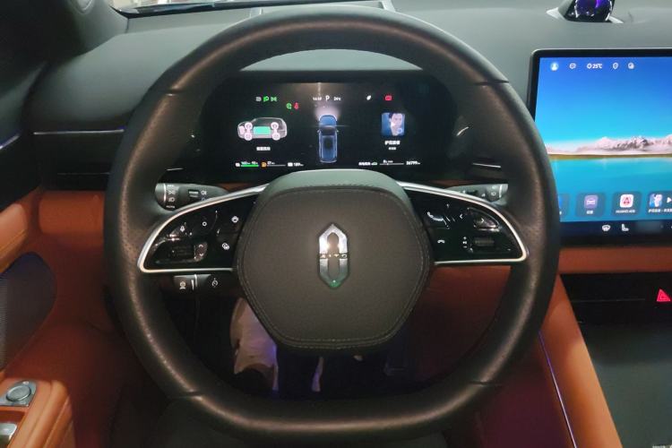 Used Hima AITO M7 2024 1.5T Intelligent Driving 4WD Ultra Version 6 Seats Steering Wheel