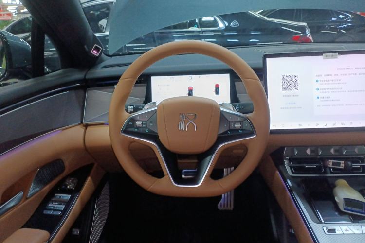 Used BYD Han L 2025 DM-p Four-Wheel-Drive LiDAR Flagship Model
