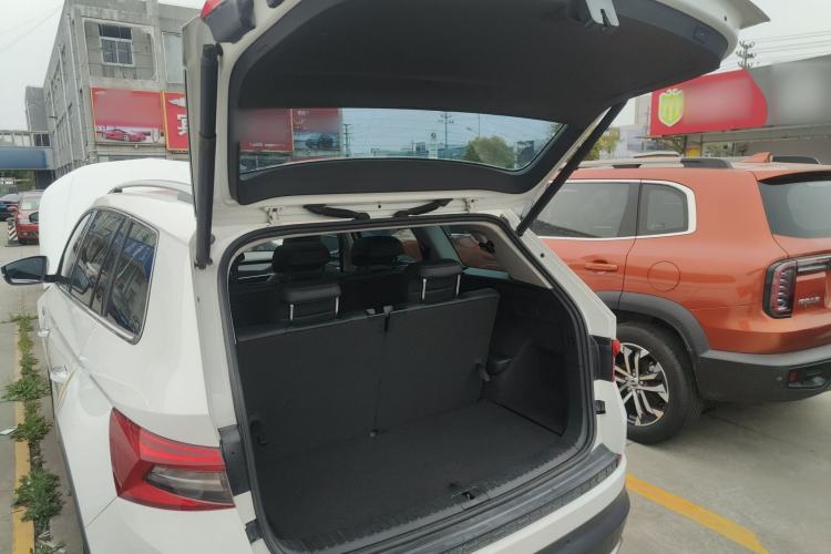 Used Skoda Kodiaq 2017 TSI330 7-Seater Two-Wheel-Drive Luxury Edition Trunk