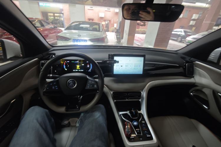 Used BYD Song Pro New Energy 2024 HONOR Edition DM-i 71KM Navigation Model
