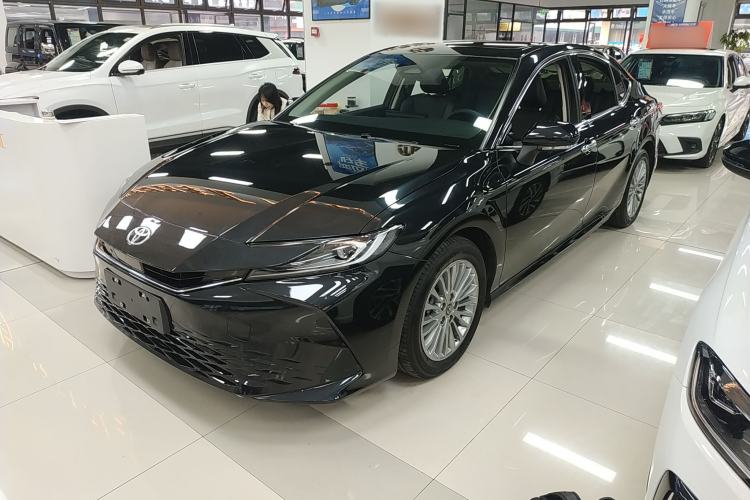 Used Toyota Camry 2026 Model Dual-Engine 2.0HGVP Luxury Edition