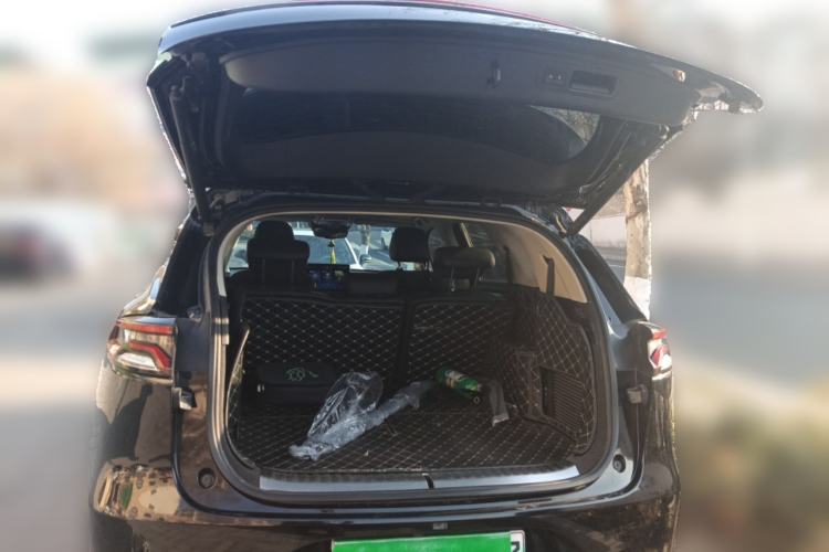 Used BYD Tang New Energy 2018 DM 2.0T All-Wheel Drive Smart Connectivity Luxury Model 7 Seats China V Emission Standard Trunk