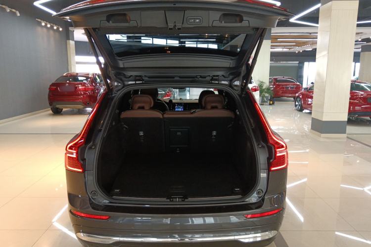 Used Volvo XC60 New Energy 2023 T8 Plug-in Hybrid Long-Range All-Wheel Drive Smart Luxury Edition
