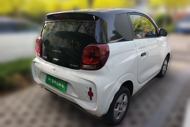 Used Roewe Clever 2021 302 km New Four-Seater Super-Efficient Version
