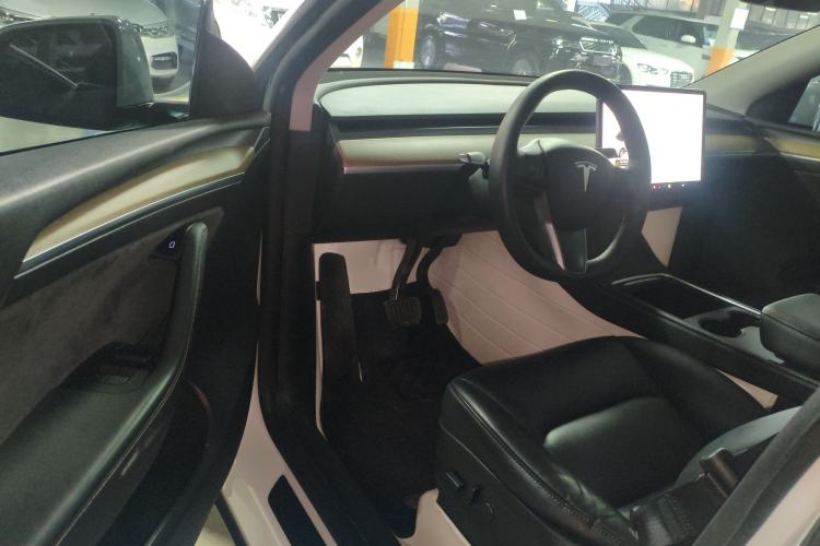 Used Tesla Model Y 2021 Long-Range All-Wheel-Drive Version