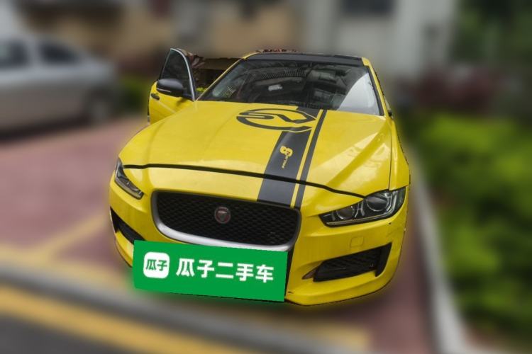 Used Jaguar XE 2015 2.0T 200 PS R-Sport Guazi used car, China used car export, Used car for sale, Used Jaguar cars, Cheapest cars for sale