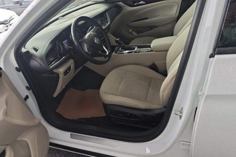 Used Buick Regal 2017 30H Elite Version