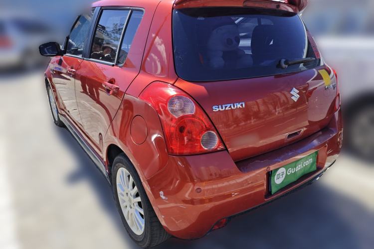 Used Suzuki Swift 2011 1.5L Manual Fashion Edition
