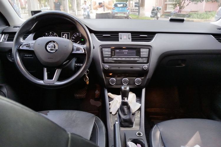 Used Skoda Octavia 2016 1.6L Automatic Smart Drive Edition