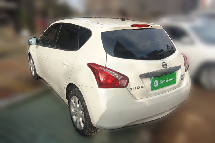 Used Nissan Tiida 2011 1.6L CVT Smart Version