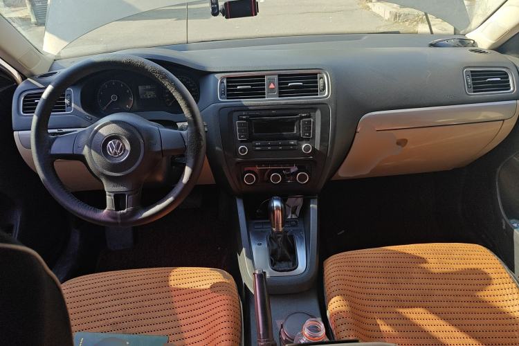 Used Volkswagen Sagitar 2012 1.6L Automatic Comfort Edition
