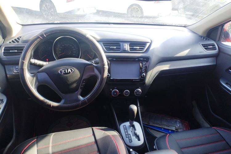 Used Kia K2 2015 Sedan 1.4L Automatic GLS Center Console