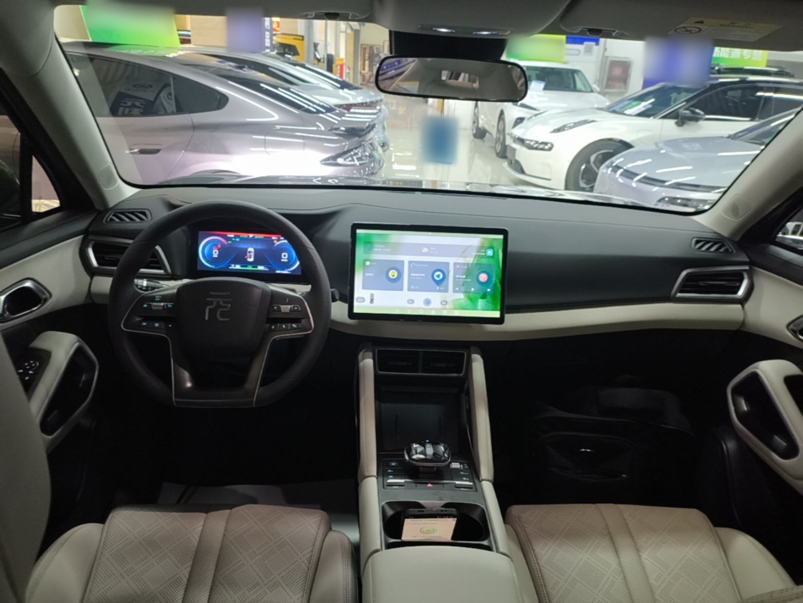 BYD Yuan UP 2024 401KM Leading Edition — снимка 12