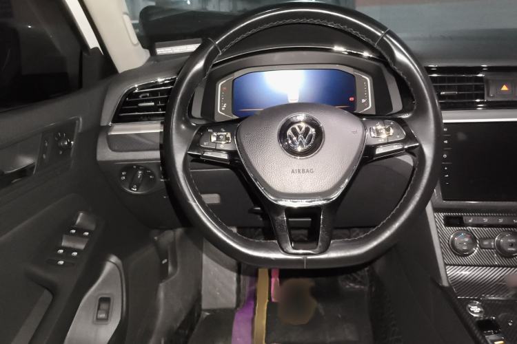 Used Volkswagen Lamando 2019 280TSI DSG Luxury Edition China VI Standard Steering Wheel