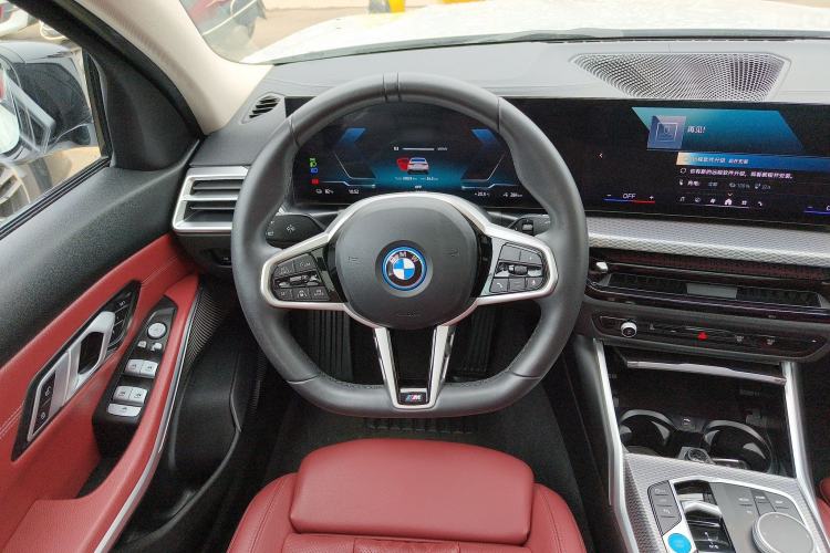 Used BMW i3 2025 eDrive 40 L Midnight Edition Steering Wheel