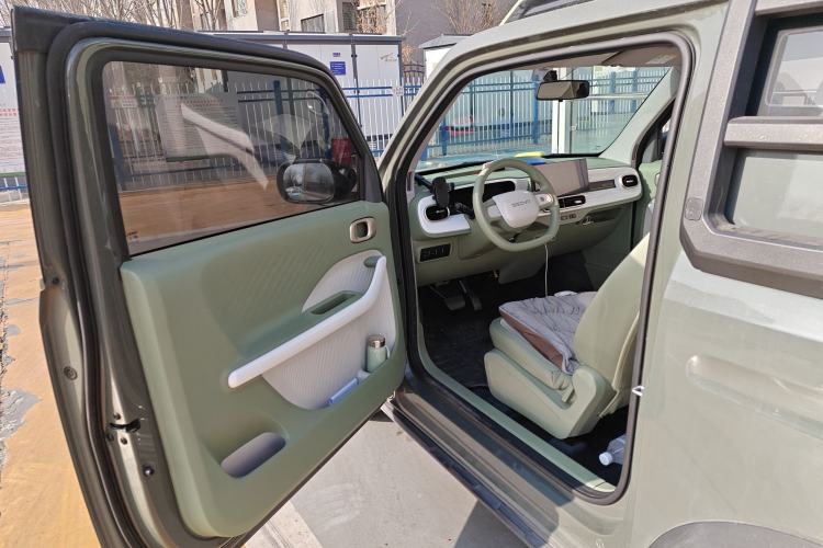 Used Geely Galaxy Panda 2025 210km Panda Rider Driver Seat