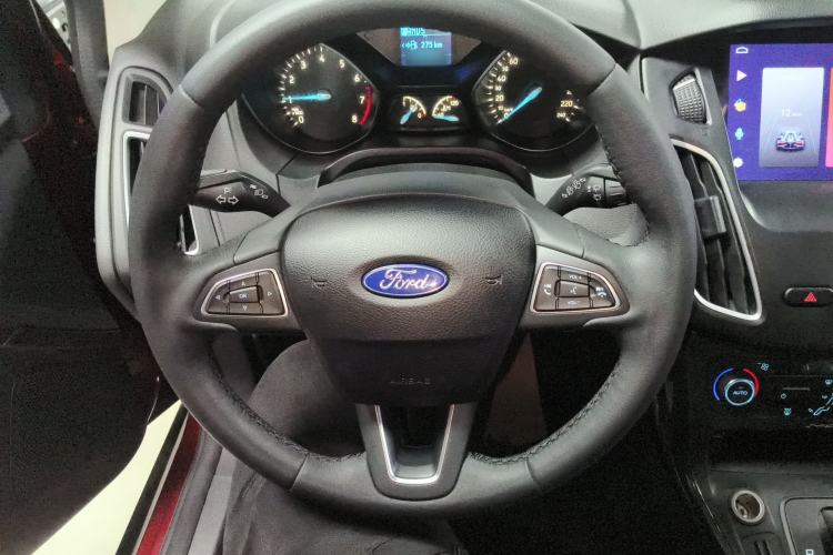 Used Ford Focus 2015 Hatchback 1.6L Automatic Fashion Edition