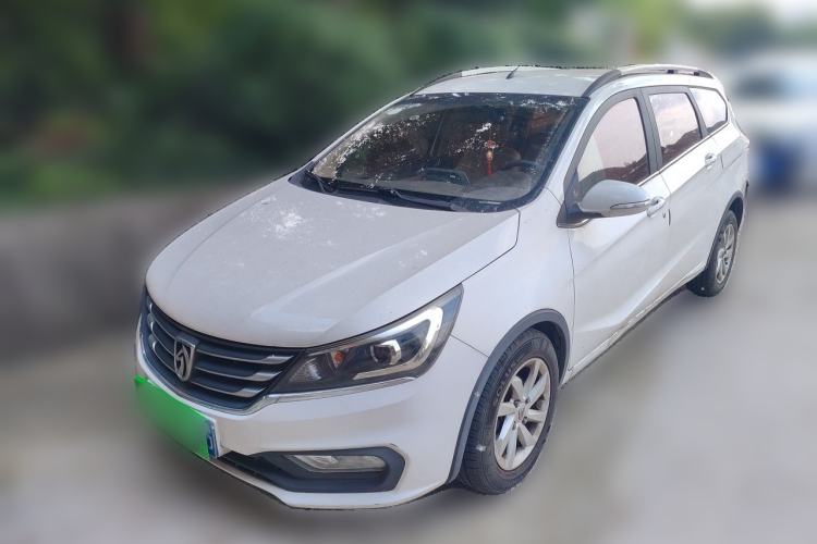 Used Baojun 310W 2017 1.5L Manual Fashion Model China V