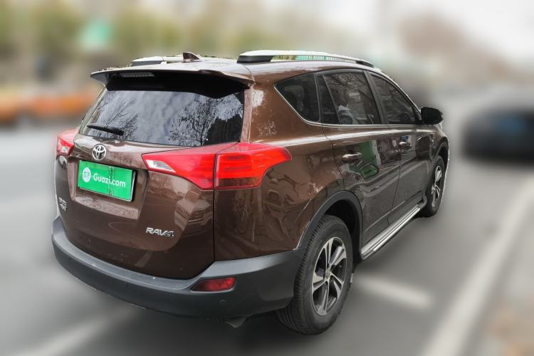 Used Toyota RAV4 2015 2.0L CVT Two-Wheel Drive Fashion Edition