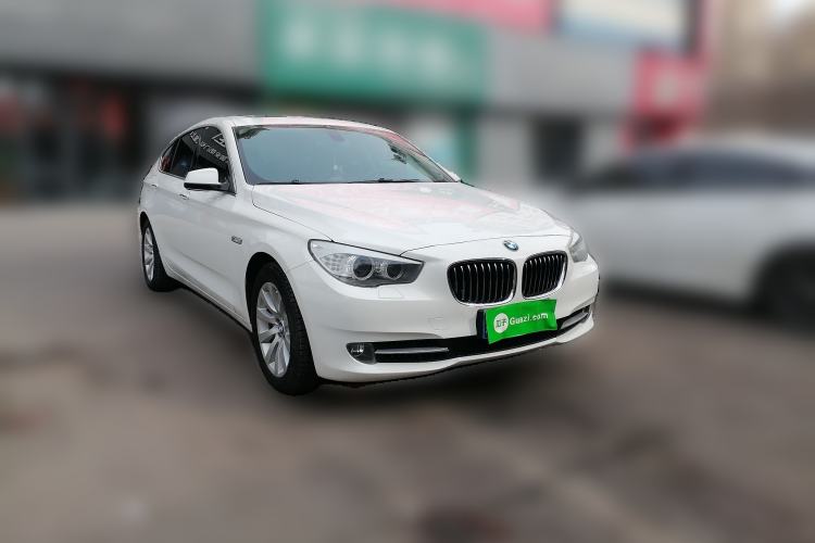 Used BMW 5 Series GT 2013 535i Leading Model Front Right 45 Deg