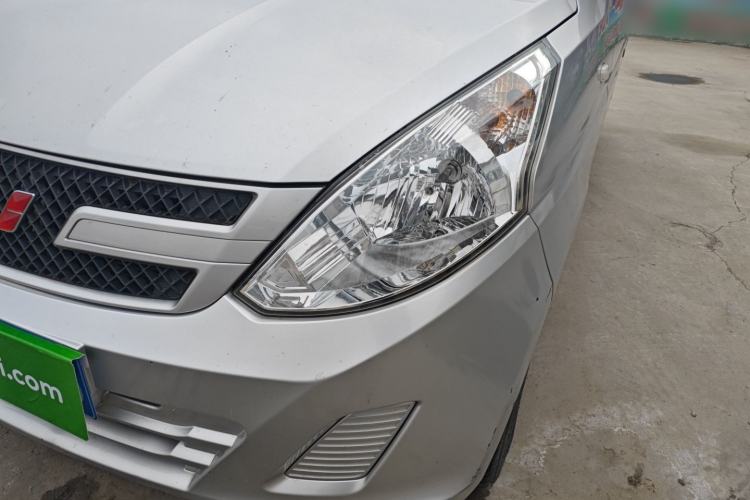 Used Wuling Rongguang V 2015 1.2L Practical Model

