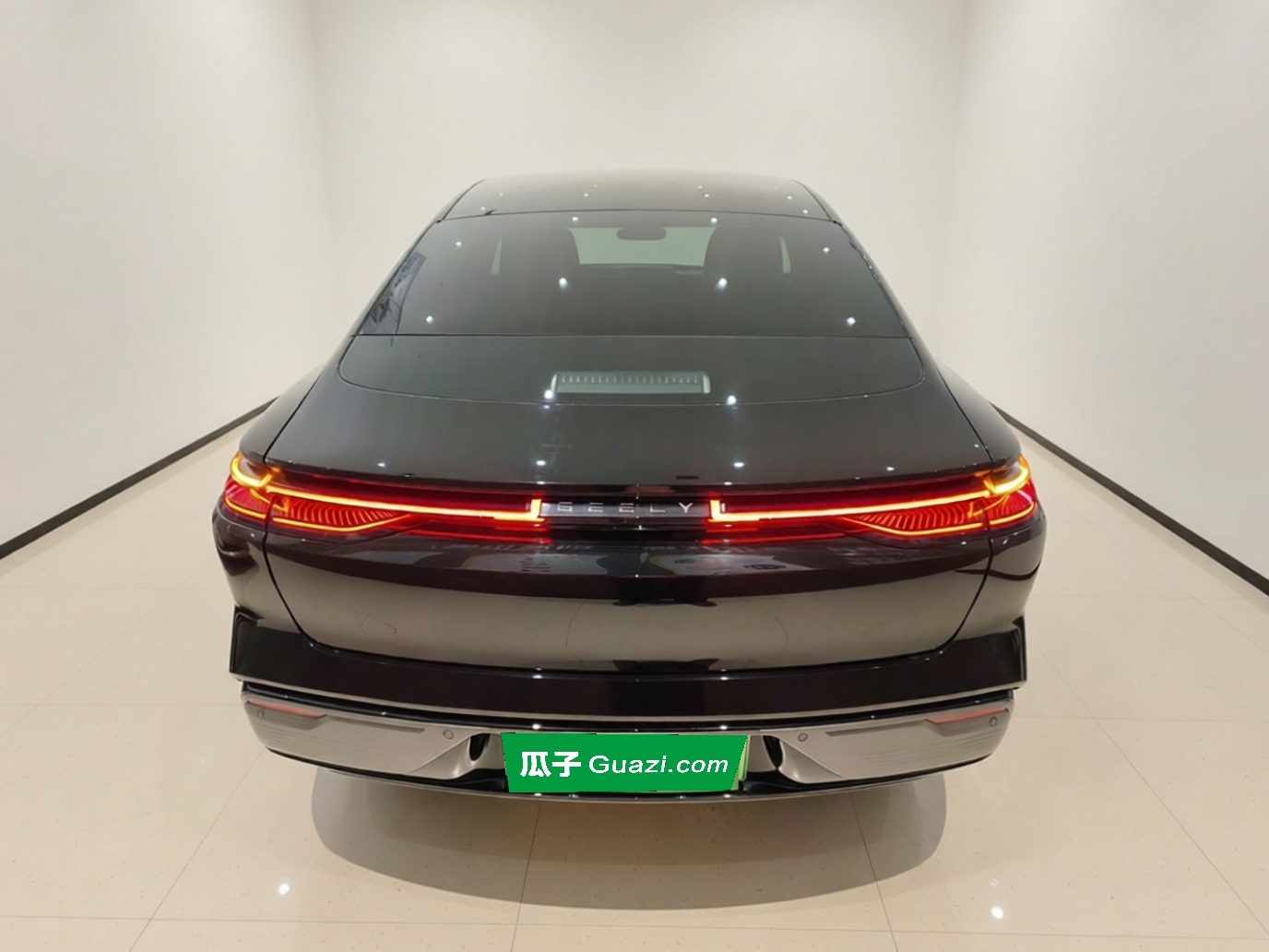 Geely Galaxy 8 2025 130km EM-P Starship Edition — снимка 5