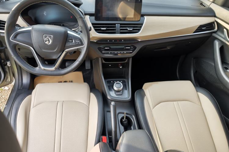 Used Baojun 360 2019 1.5L Automatic Luxury Edition China VI Interior 2