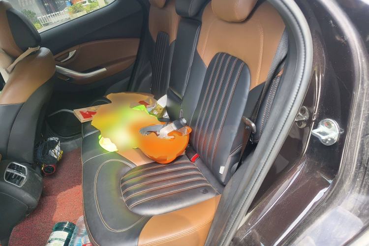 Used Soueast DX7 2015 1.5T Manual Luxury Model
