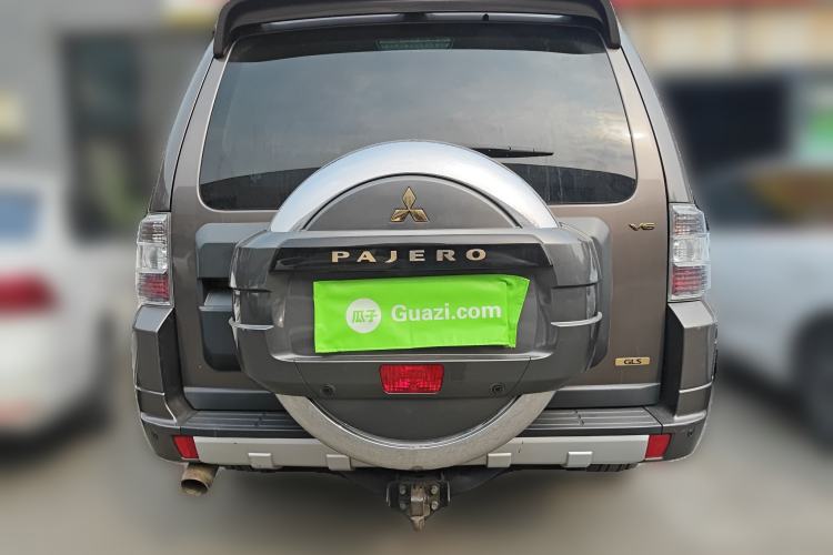 Used Mitsubishi Pajero 2015 3.0L Elite Plus Version China IV Standard