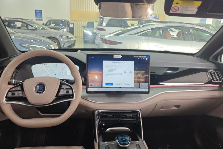 Used BYD Tang New Energy 2025 Intelligent Driving Version DM-i 115KM Flagship Edition Center Console