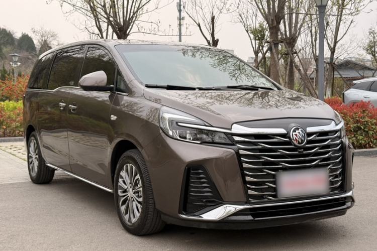 Used Buick GL8 2023 Facelifted Land Cruiser Executive Luxury Version