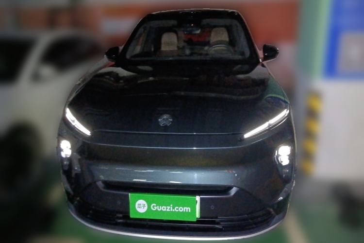 Used Nio ES8 2024 75 kWh Executive Edition Front