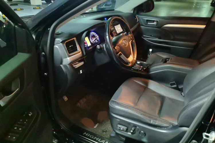 Used Toyota Highlander 2017 2.0T Four-Wheel Drive Luxury Edition 7 Seats
