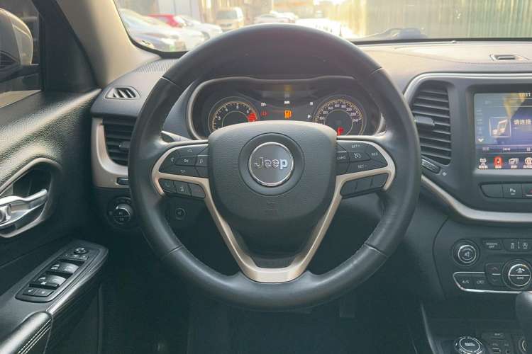 Used Jeep Cherokee 2017 2.4L Excellence Edition