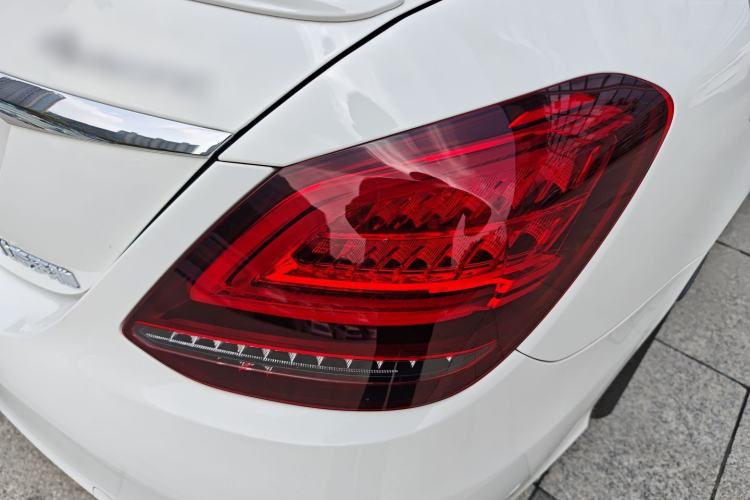 Used Mercedes-Benz C-Class 2019 C 260 Sport Edition 4MATIC Exterior 3