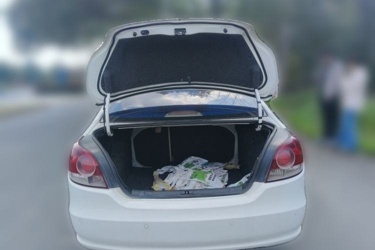 Used Volkswagen Lavida 2011 1.6L Automatic Premium Edition
