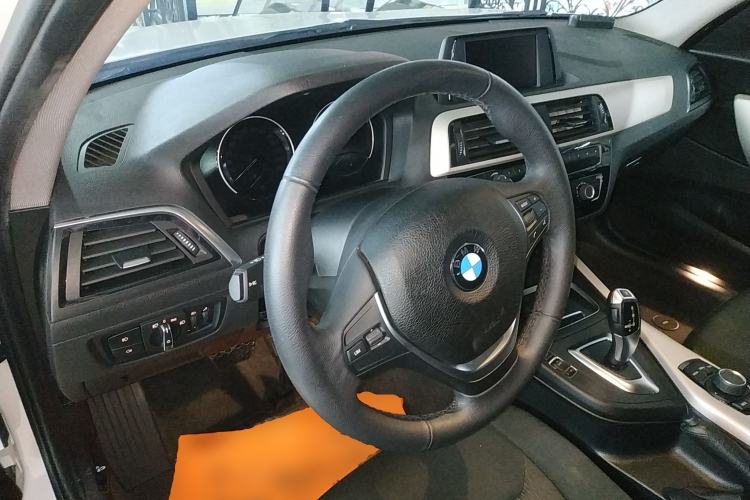 Used BMW 1 Series 2018 118i Leading Model Steering Wheel