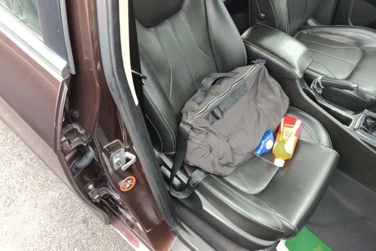 Used Geely Auto Emgrand 2017 Sedan Million Edition 1.5L Manual - Upward Version
