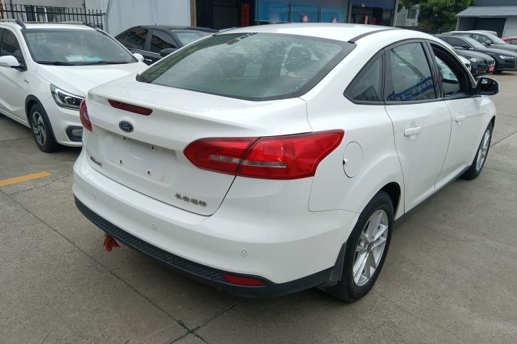 Used Ford Focus 2015 Sedan 1.6L Automatic Trend Model Rear Right 45 Deg