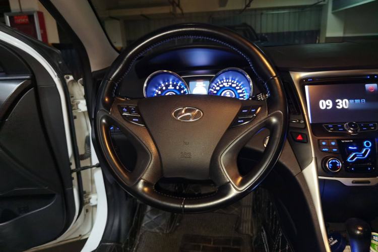 Used Hyundai Sonata 2013 2.0L Automatic Luxury Edition
